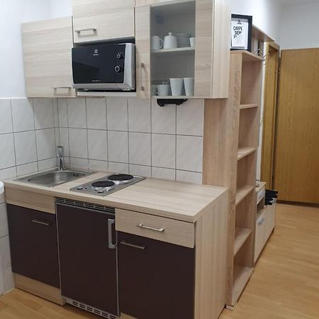 Railway Station City Modern Apartment Марибор Экстерьер фото