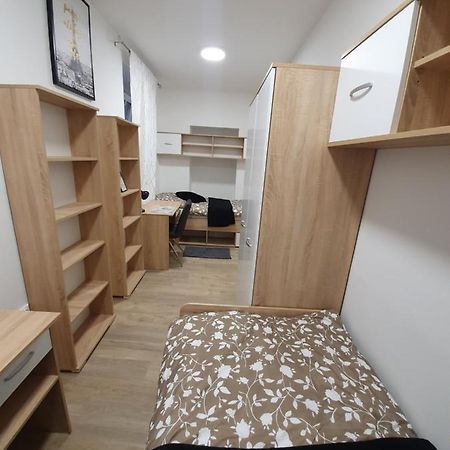 Railway Station City Modern Apartment Марибор Экстерьер фото