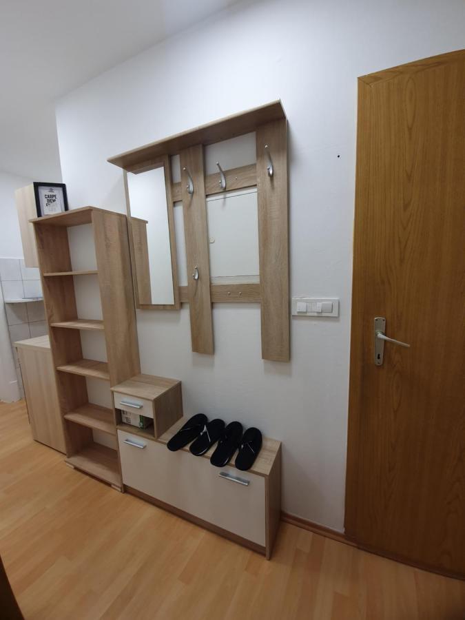 Railway Station City Modern Apartment Марибор Экстерьер фото
