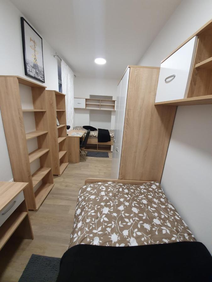 Railway Station City Modern Apartment Марибор Экстерьер фото